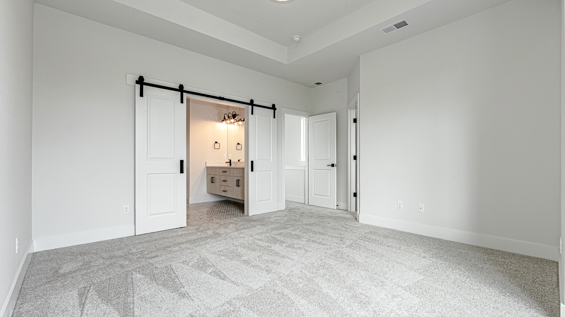 imgi 10 209 MONROE ST 0012 3B1A7083 Edit