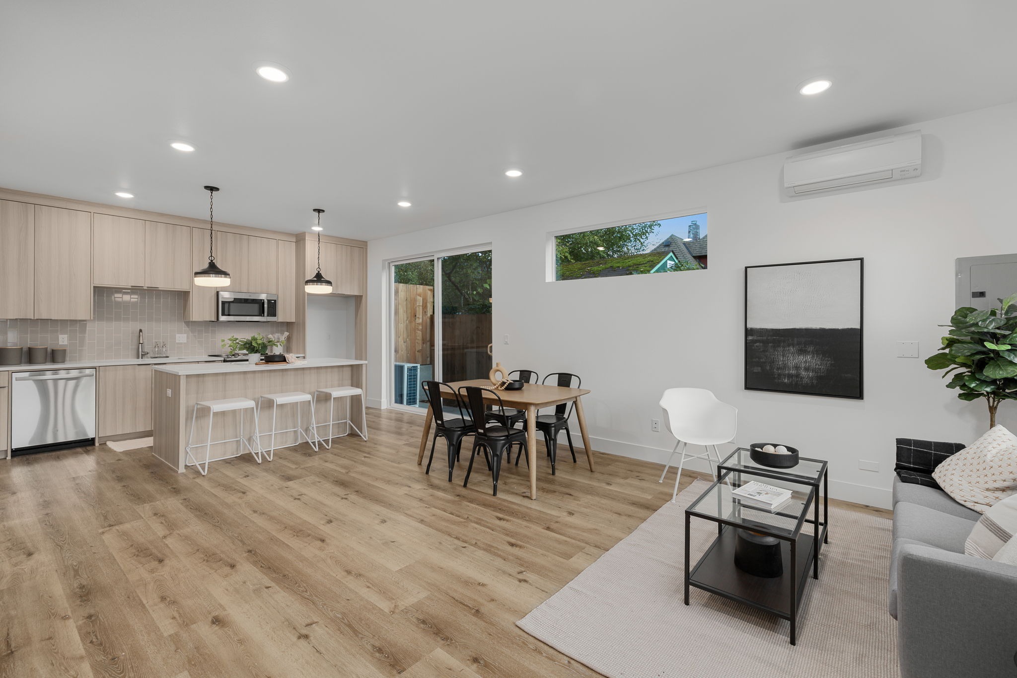 imgi 3 4 web or mls 4126 ne rodney ave