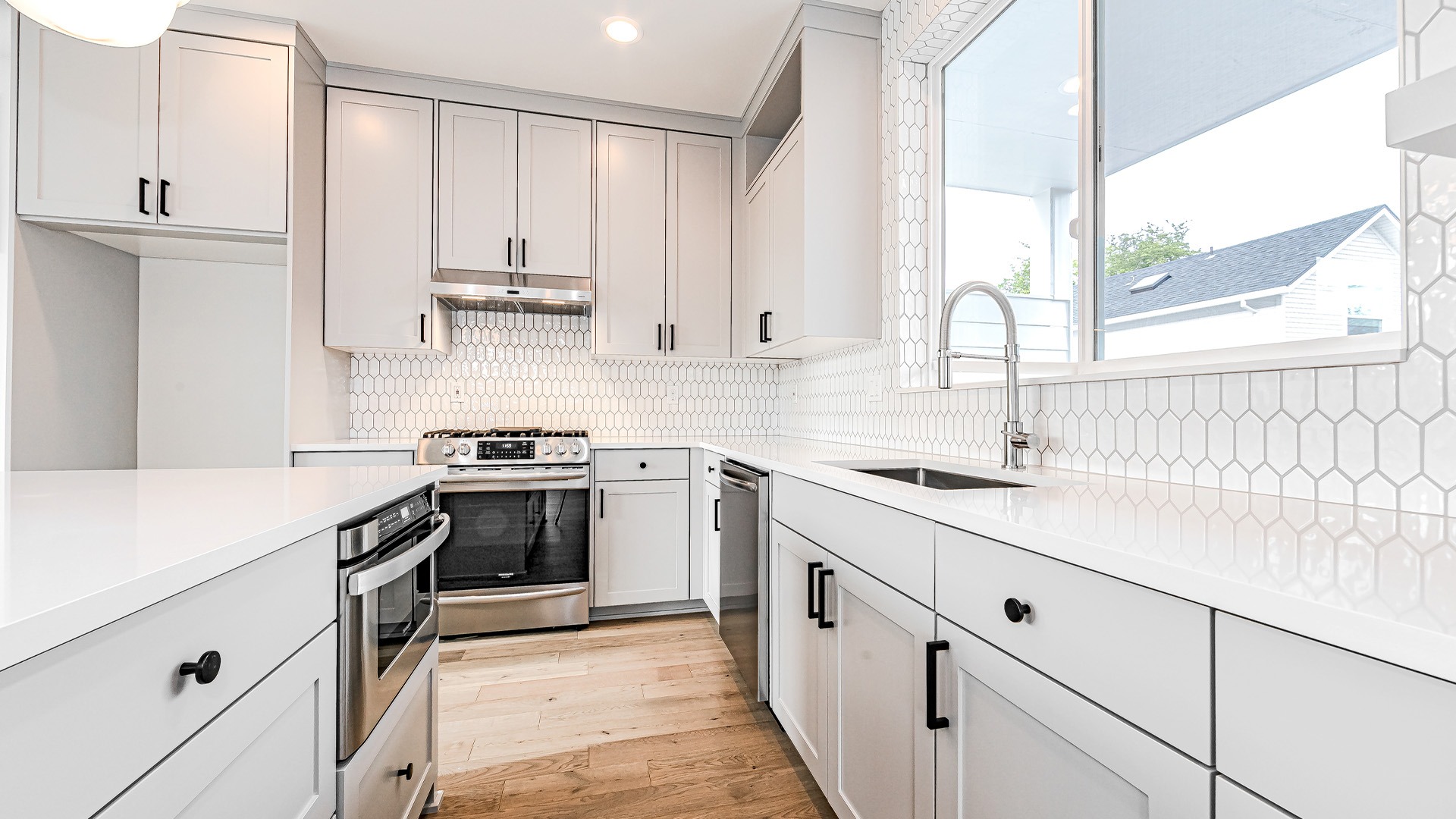 imgi 5 6112 40TH AVE 0017 3B1A6051 2