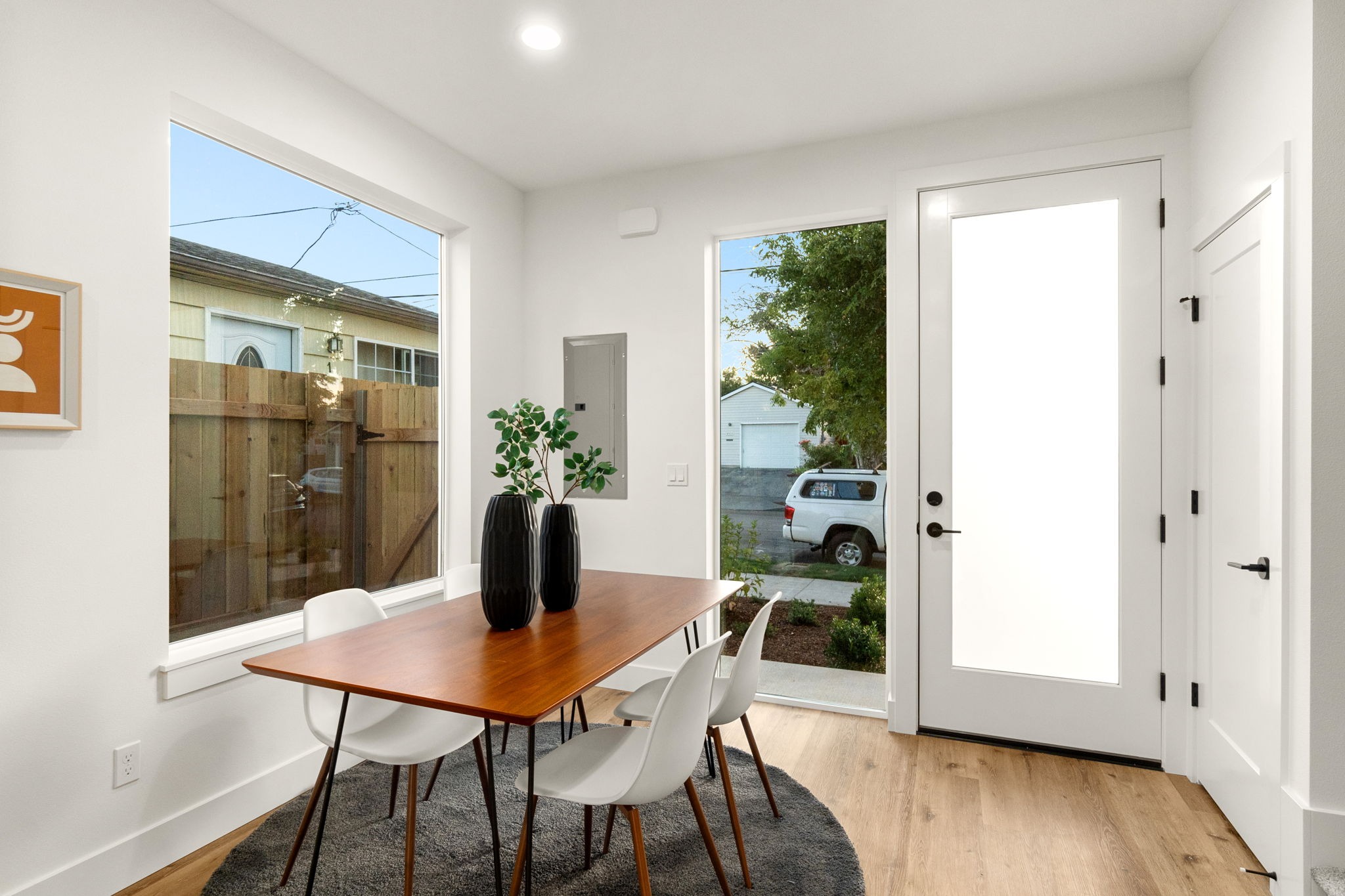 imgi 5 7 web or mls 8944 n kimball ave