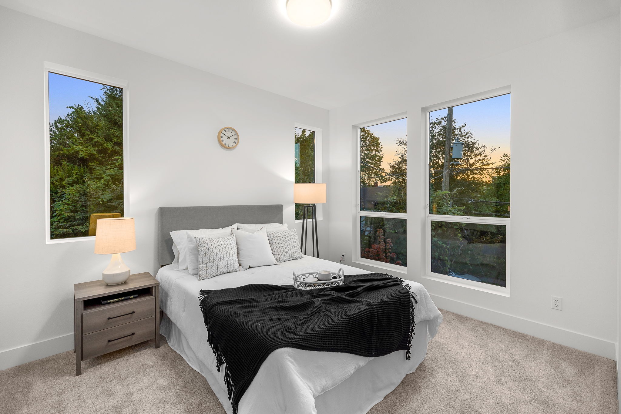 imgi 6 12 web or mls 4126 ne rodney ave