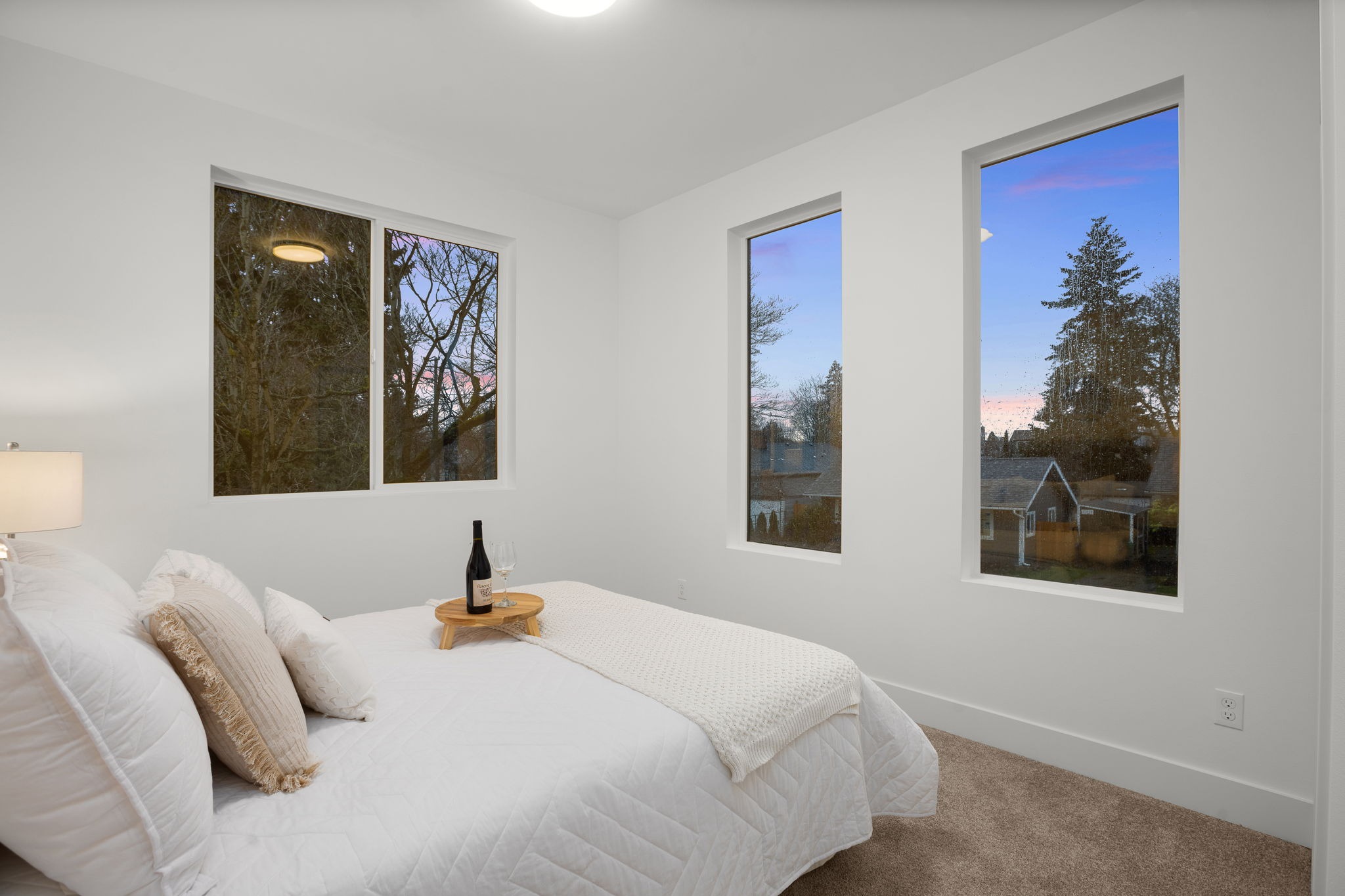 imgi 7 14 web or mls 5215 n maryland ave unit 3