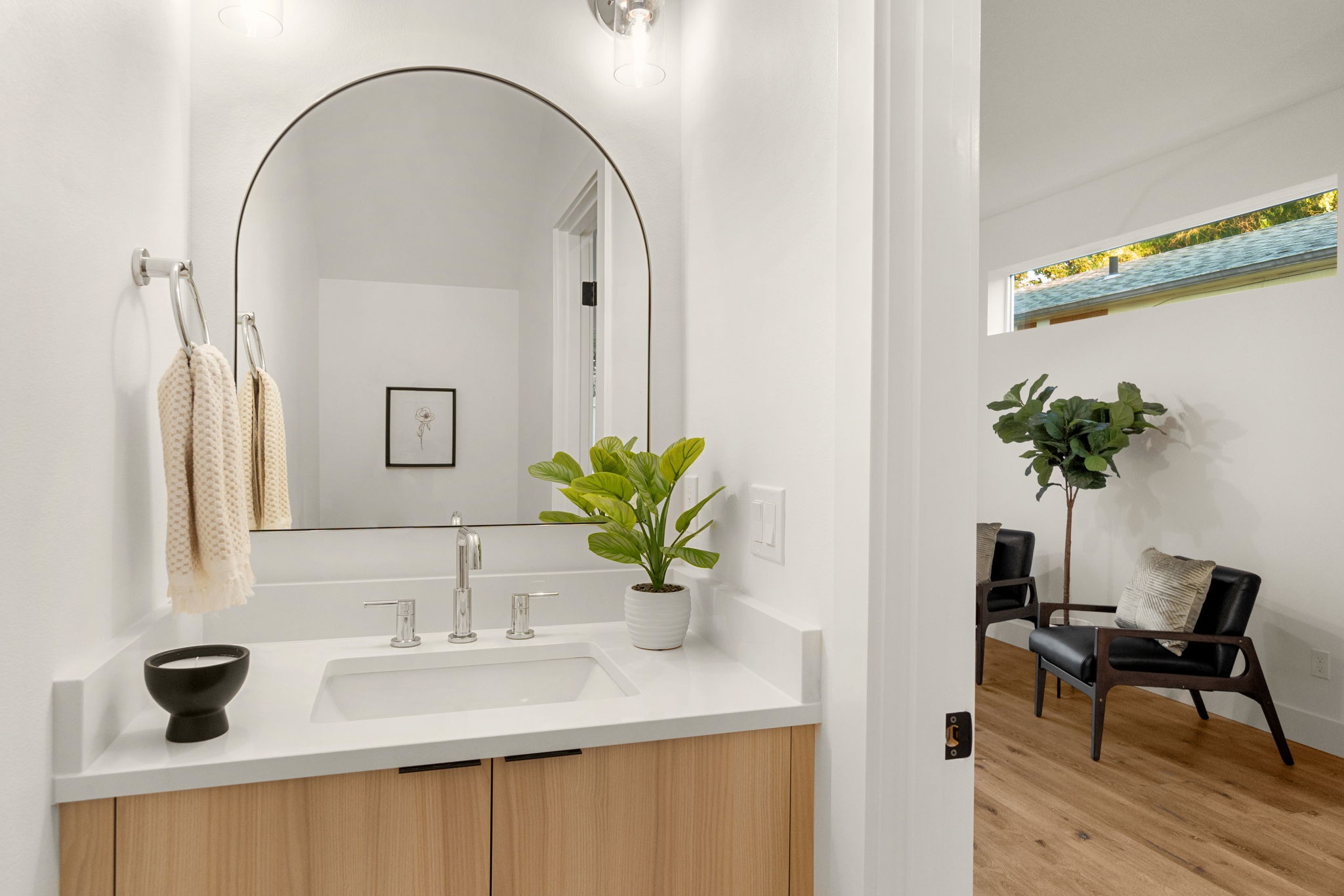 imgi 7 14 web or mls 8944 n kimball ave