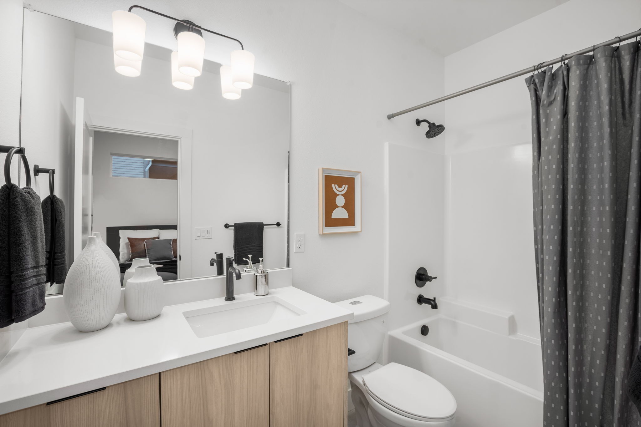 imgi 7 18 web or mls 2726 se 26th ave
